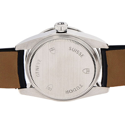 Tudor Glamour Date