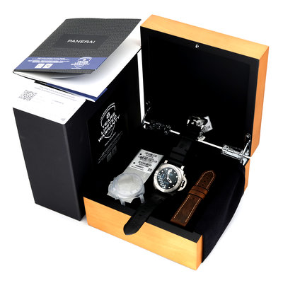 Panerai Submersible  PAM00973 Black Dial 42