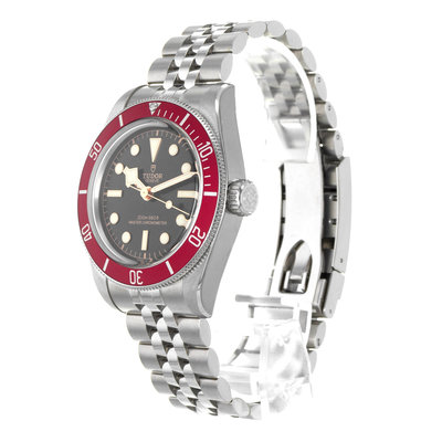 Tudor Black Bay