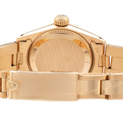 Rolex Oyster Perpetual 26