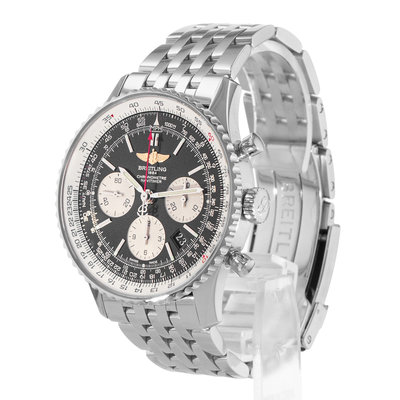 Breitling Navitimer 01