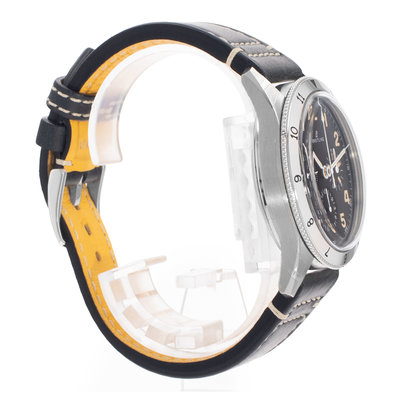 Breitling Aviator 8