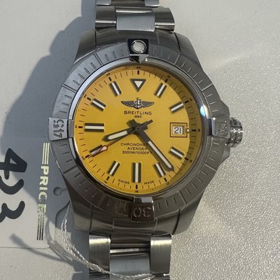 Breitling Avenger Superwolf A17319 NA Dial 45