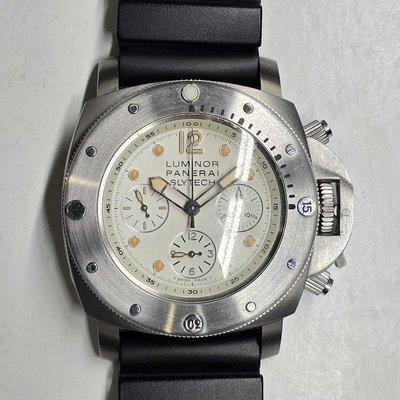 Panerai Luminor Submersible 1950 PAM00225 NA Dial 46