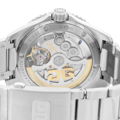 Glashutte Original SeaQ Panoramadatum