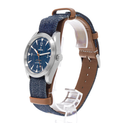 Omega Seamaster Railmaster 220.12.40.20.03.001 Blue Dial 40