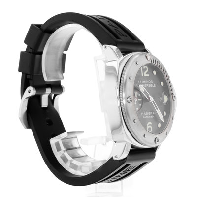 Panerai Luminor Submersible PAM00024 Black Dial 44