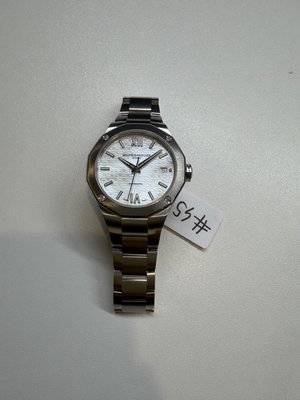 Baume & Mercier Riviera M0A10663 Mother of pearl Dial 36
