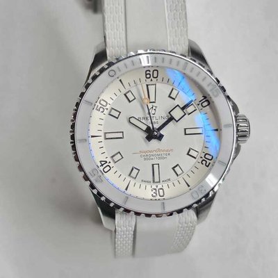 Breitling Superocean 36 A17377 NA Dial 36