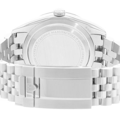 Tudor Black Bay