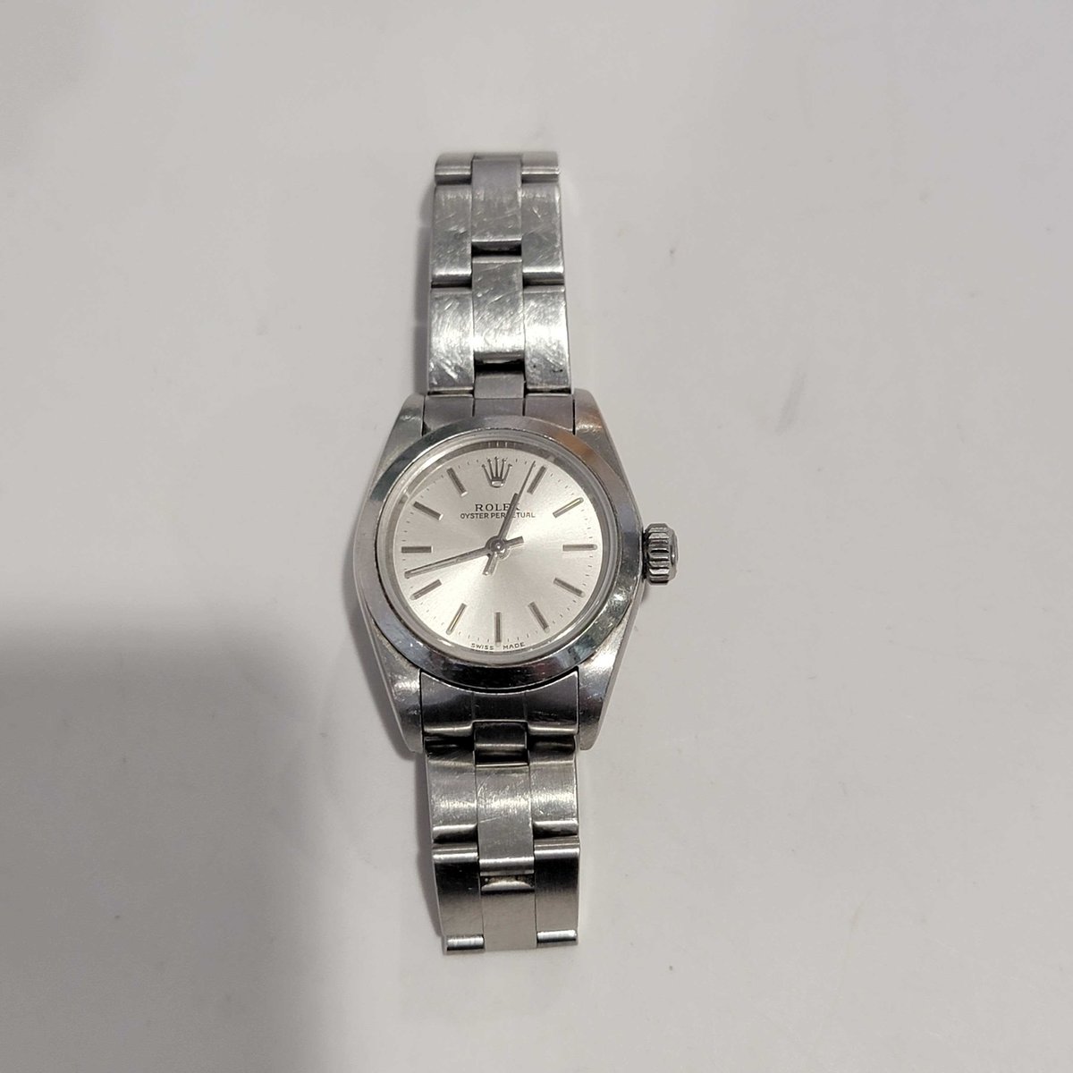 Rolex Oyster Perpetual 24 67180 Silver Dial 24